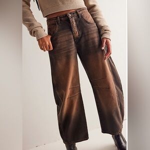 RARE🚨We The Free Good Luck Mid-Rise Barrel Jeans🤠